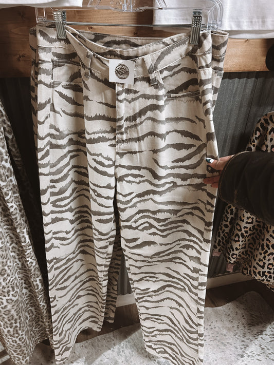 Zebra jeans